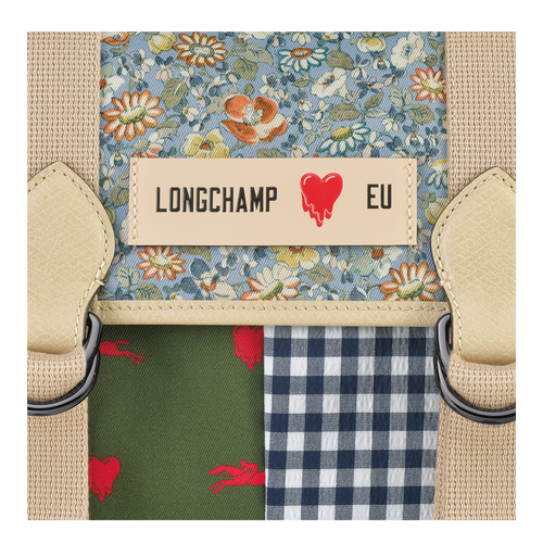 Longchamp x EU Porté travers, Patch