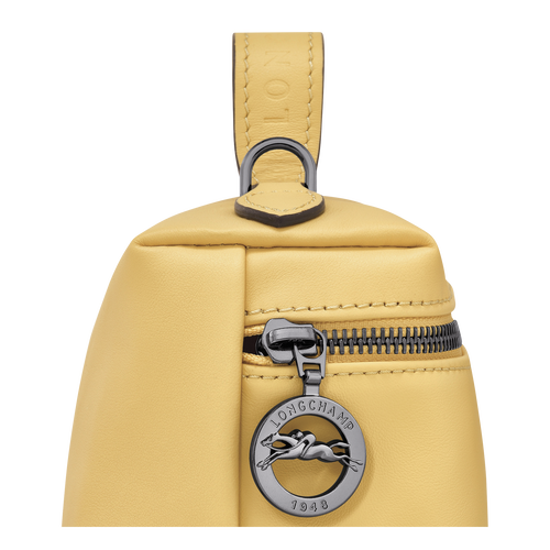 Le Pliage Xtra XS Vanity , Wheat - Leather - View 5 of 5