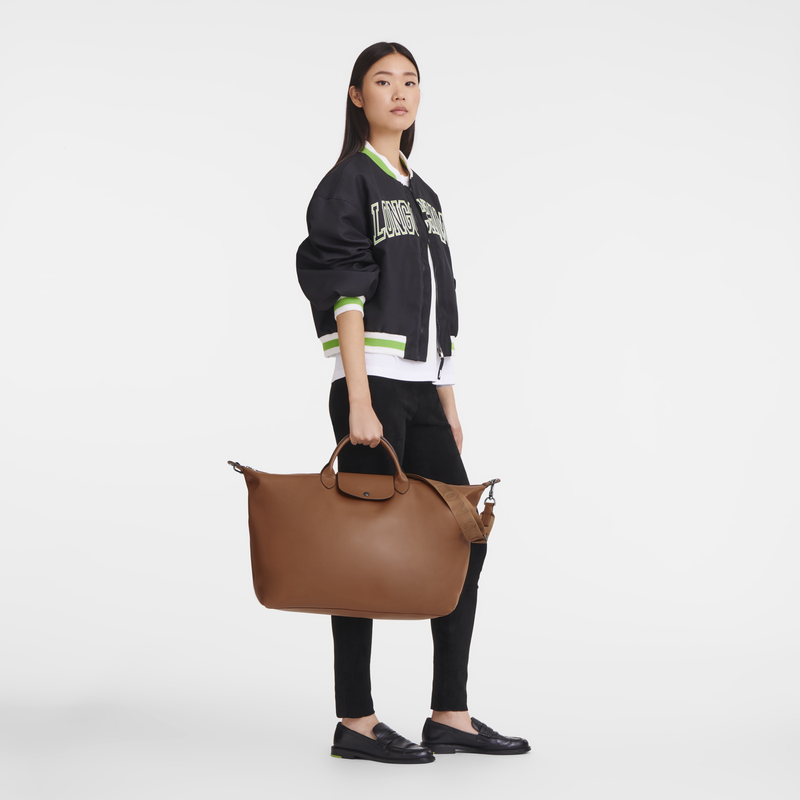 Longchamp medium outlet travel bag