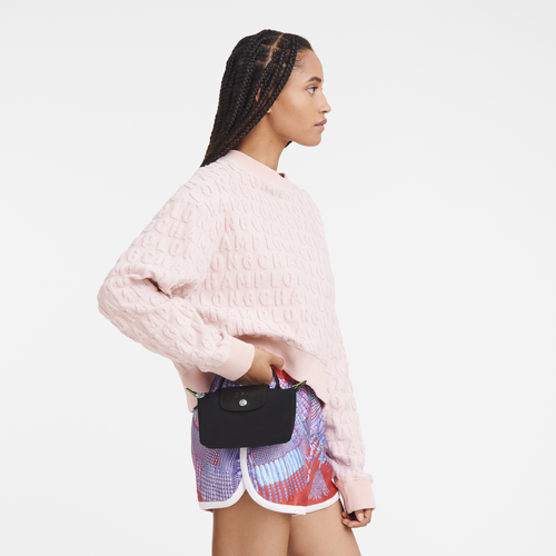 Pouch with handle