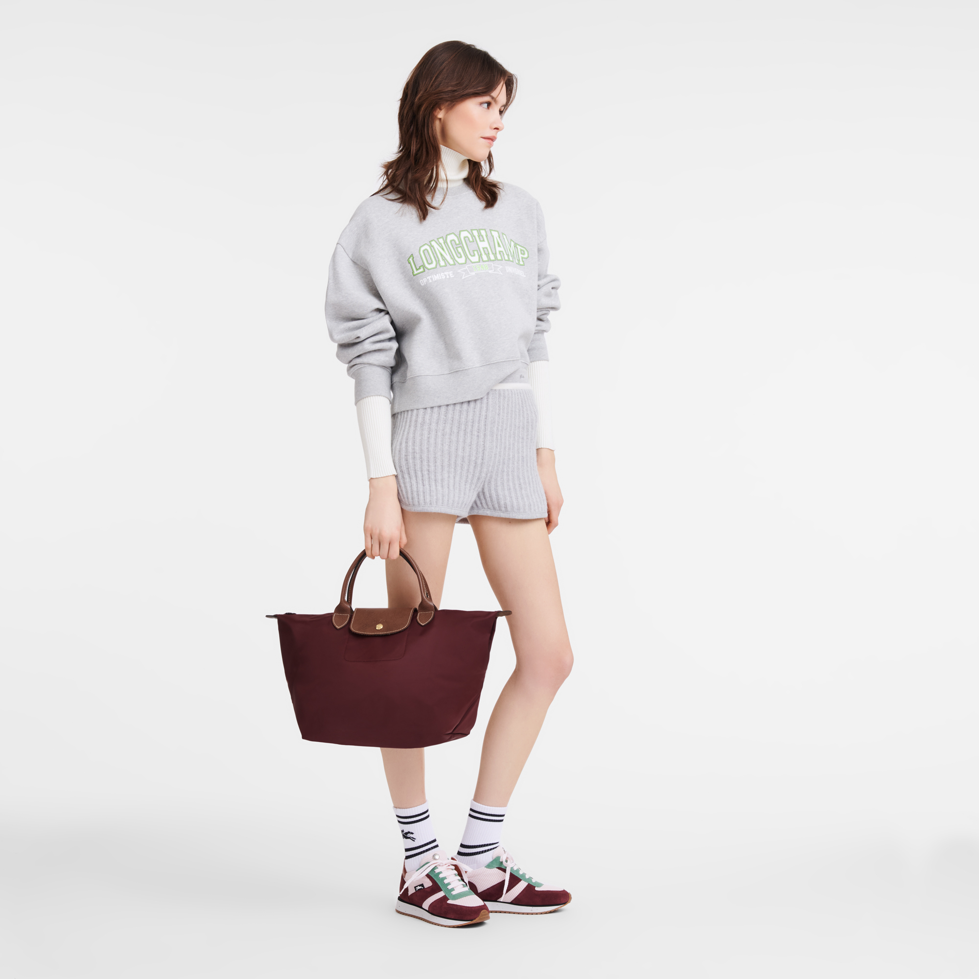 Handbag M, Burgundy - View 2 of
        7 - zoom in Le Pliage Original Handbag M, Burgundy