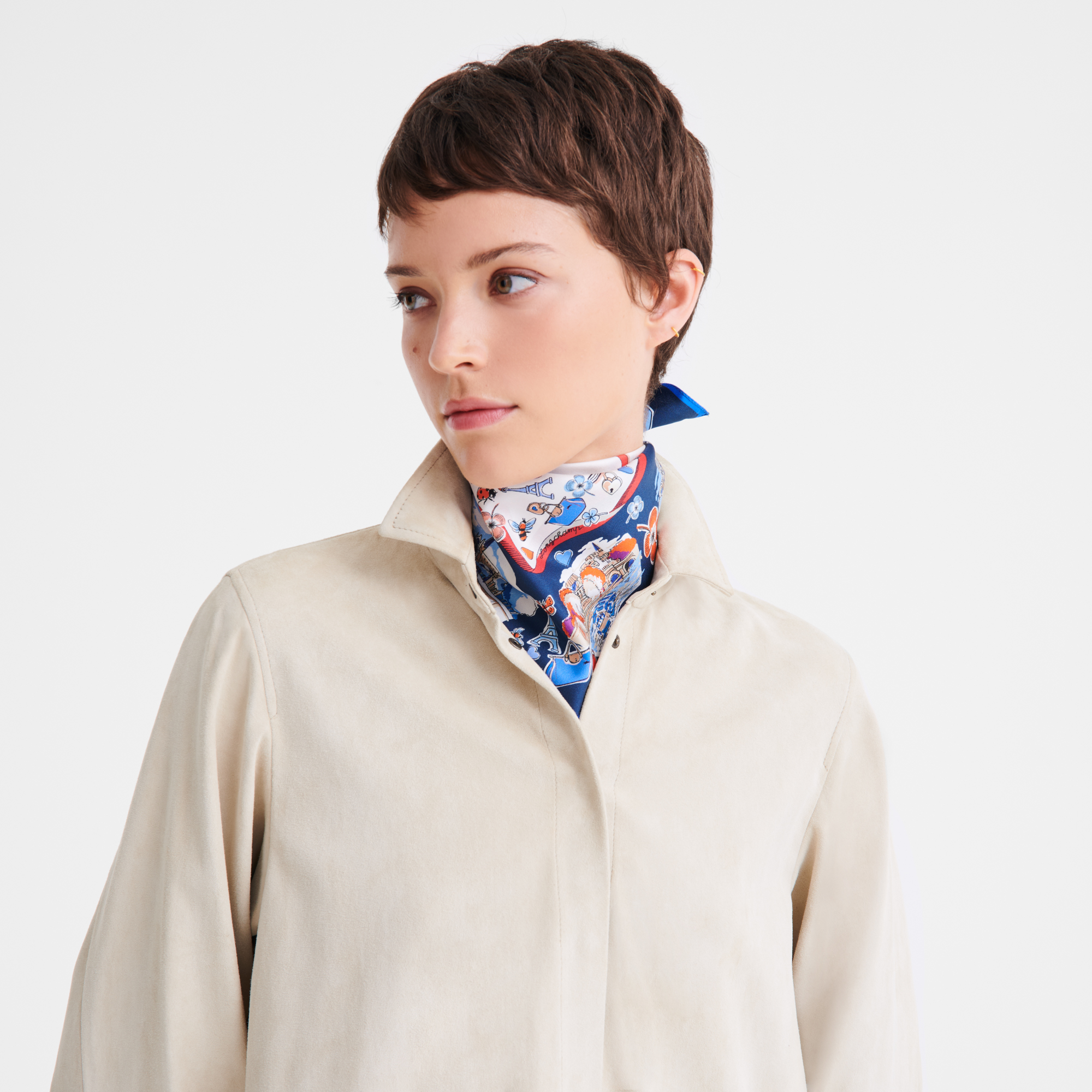 Tour Enchant&eacute;e Silk scarf 50, Ecru