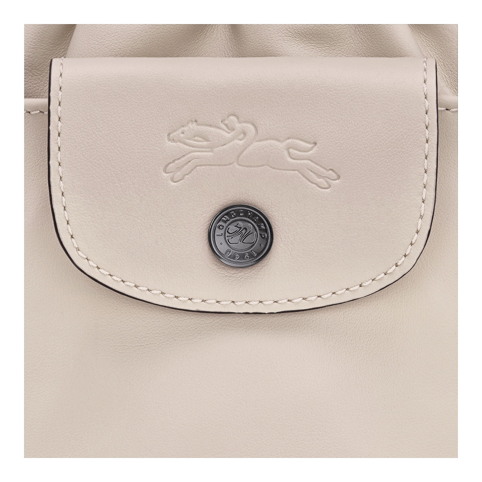 Bucket bag XS, Paper - View 6 of
6 - zoom in Le Pliage Xtra Bucket bag XS, Paper