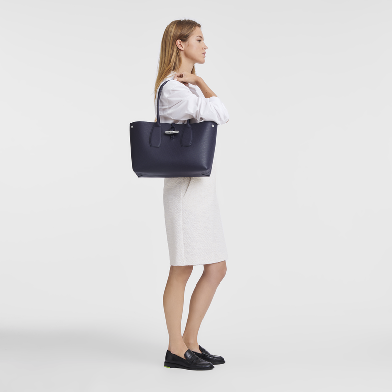 Roseau L Tote bag , Bilberry - Leather  - View 2 of  4