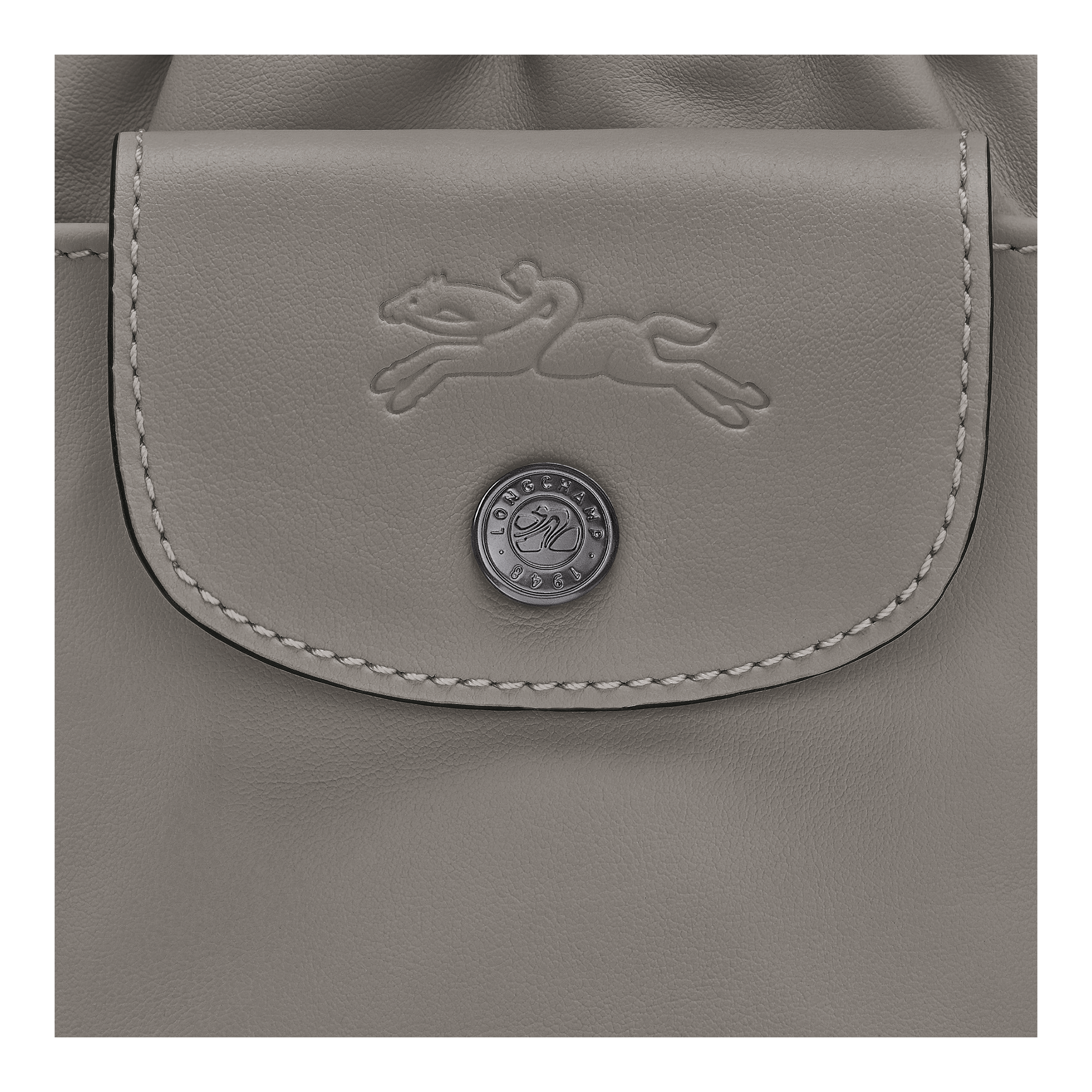 Bucket bag XS, Turtledove - View 6 of
6 - zoom in Le Pliage Xtra Bucket bag XS, Turtledove