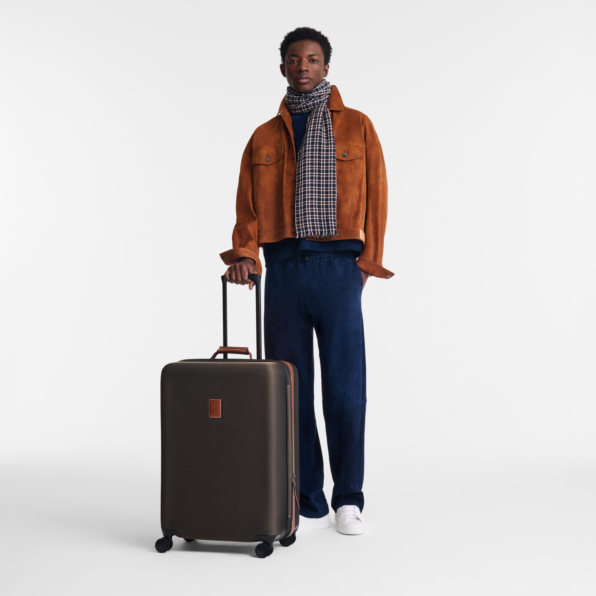 Boxford L Suitcase Brown - Recycled canvas | Longchamp US Boxford L Suitcase Brown - Recycled canvas | Longchamp US