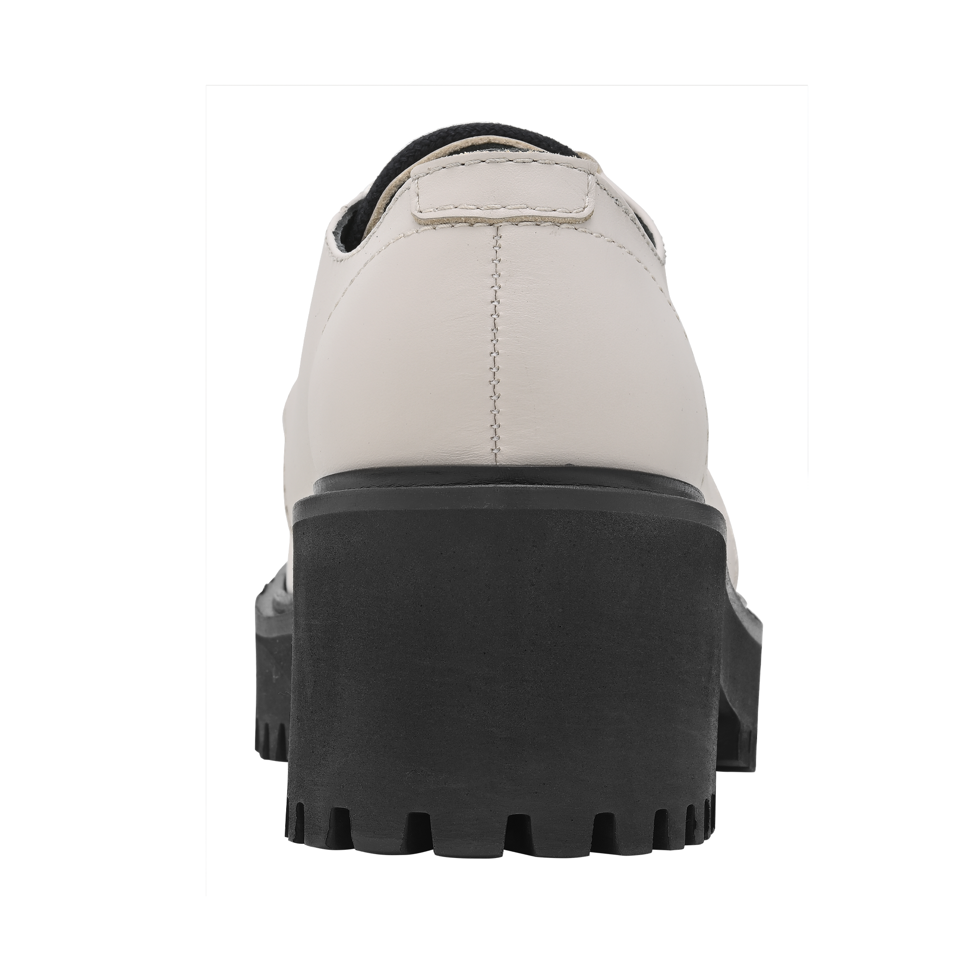 La Voyaguse Sapatos Derby, Papel