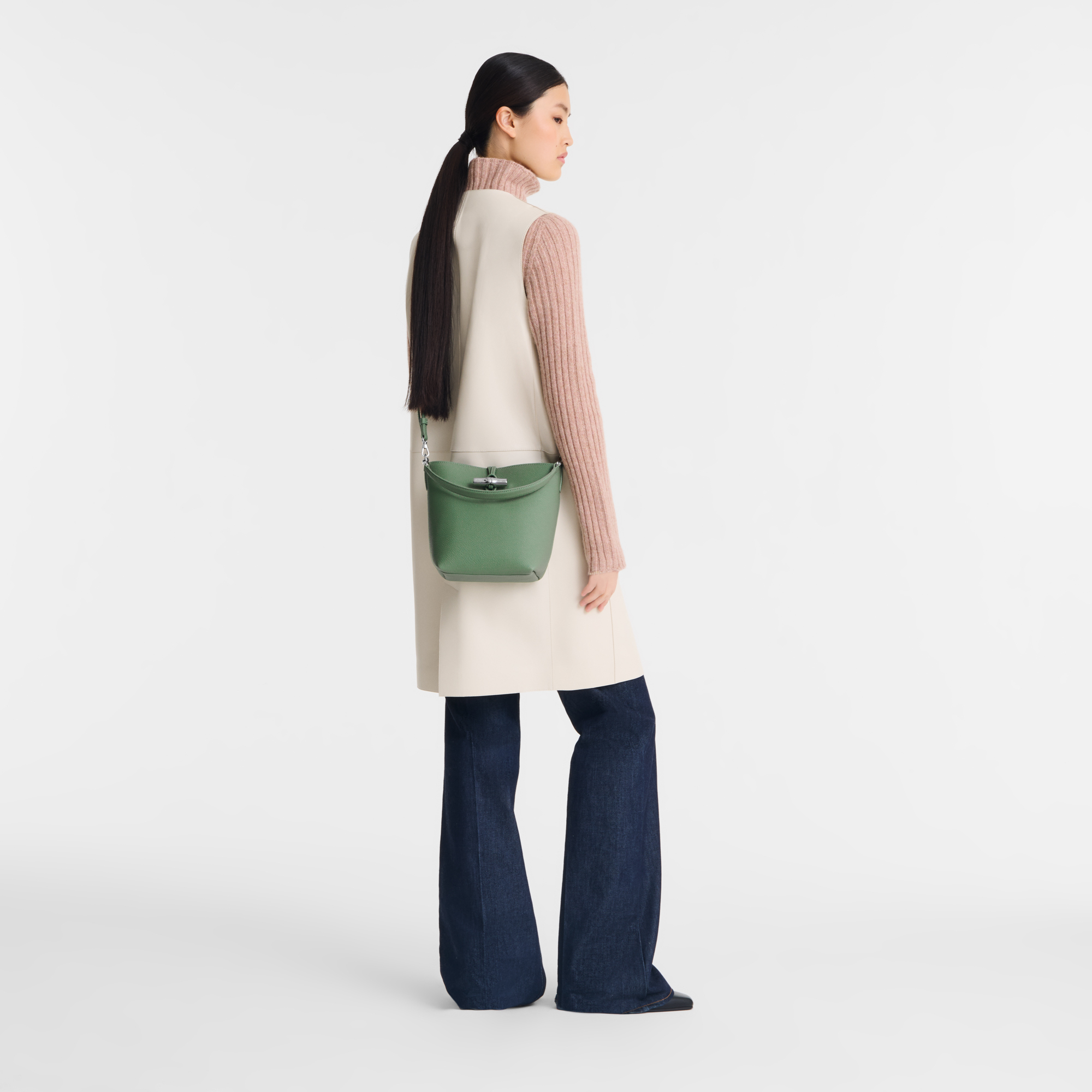 Bucket bag XS, Oregano - View 2 of
6 - zoom in Le Roseau Bucket bag XS, Oregano