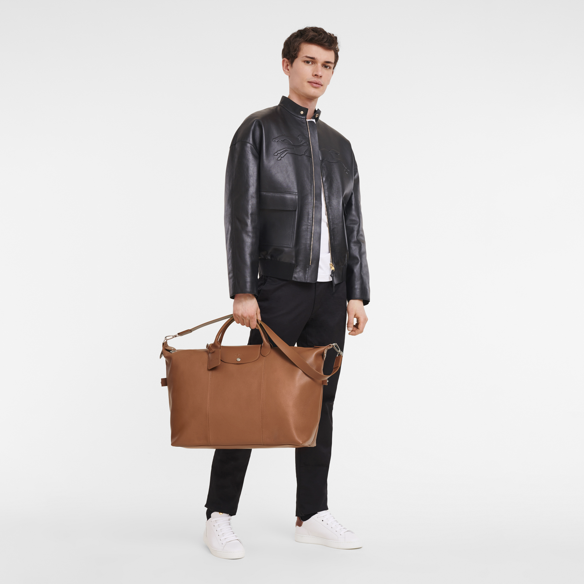 on A Voyage Leather Tote Bag | Pampora Leather