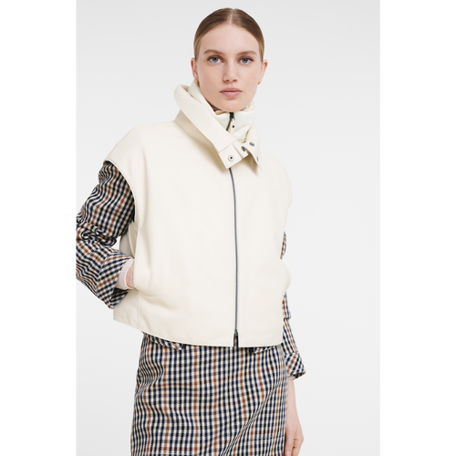 2022 가을겨울 컬렉션 슬리브리스 재킷, 에크루
