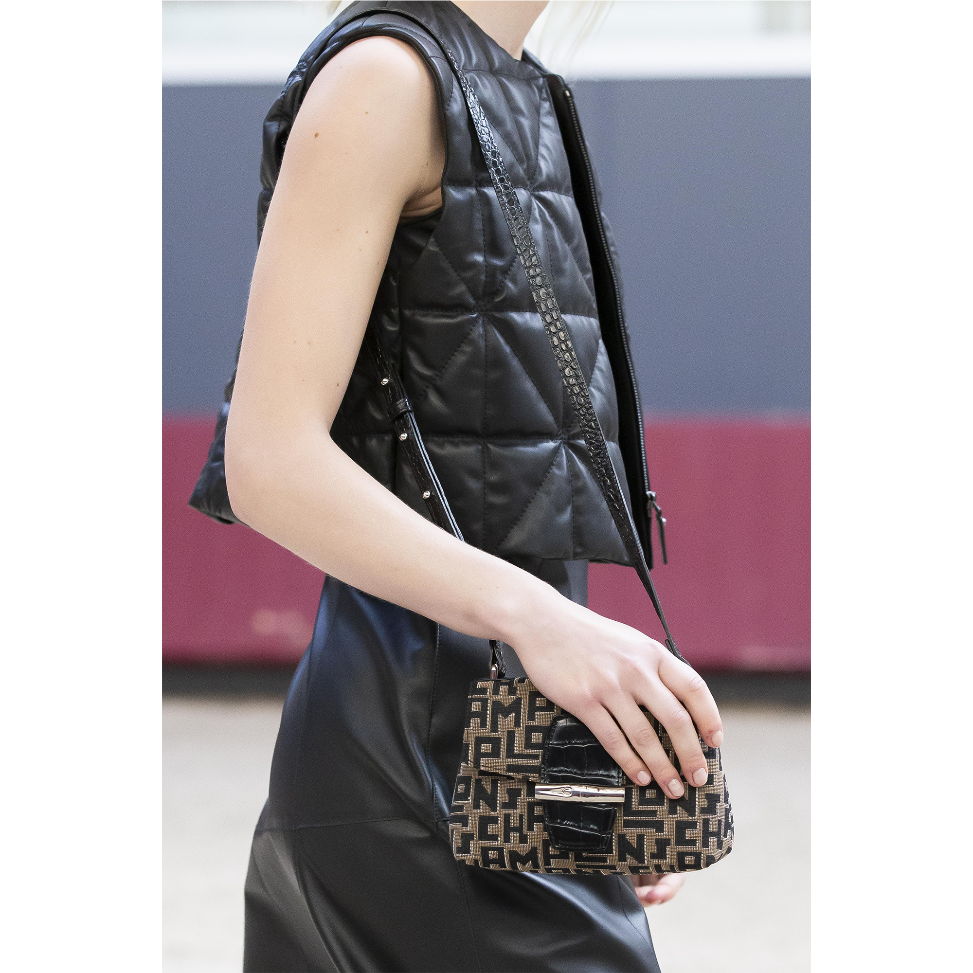 longchamp roseau taupe