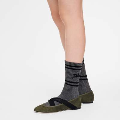 Energy Ballerinas, Khaki