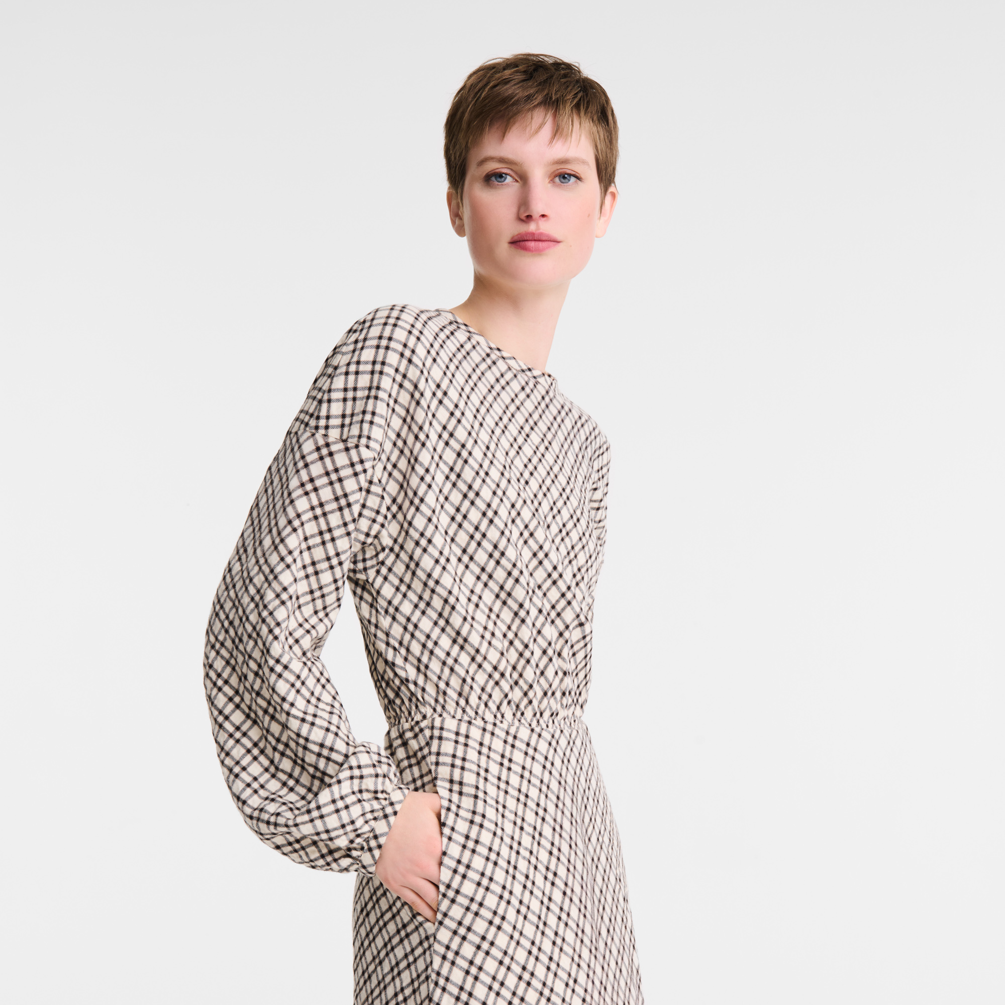 Kleid, Ecru - Ansicht 4 von
5 - Zoom vergrößern null Kleid, Ecru