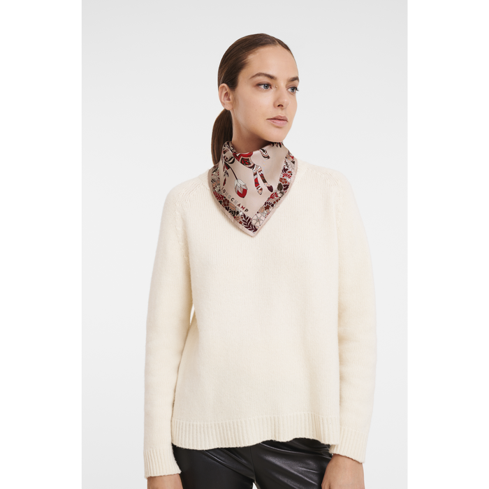 Fall-Winter 2022 Collection Silk scarf 50, Blush