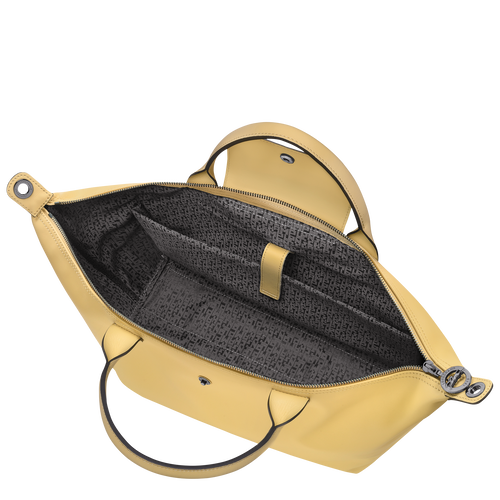 Le Pliage Xtra Tas met handgreep aan de bovenkant L , Tarwegeel - Leder - Weergave 4 van  5