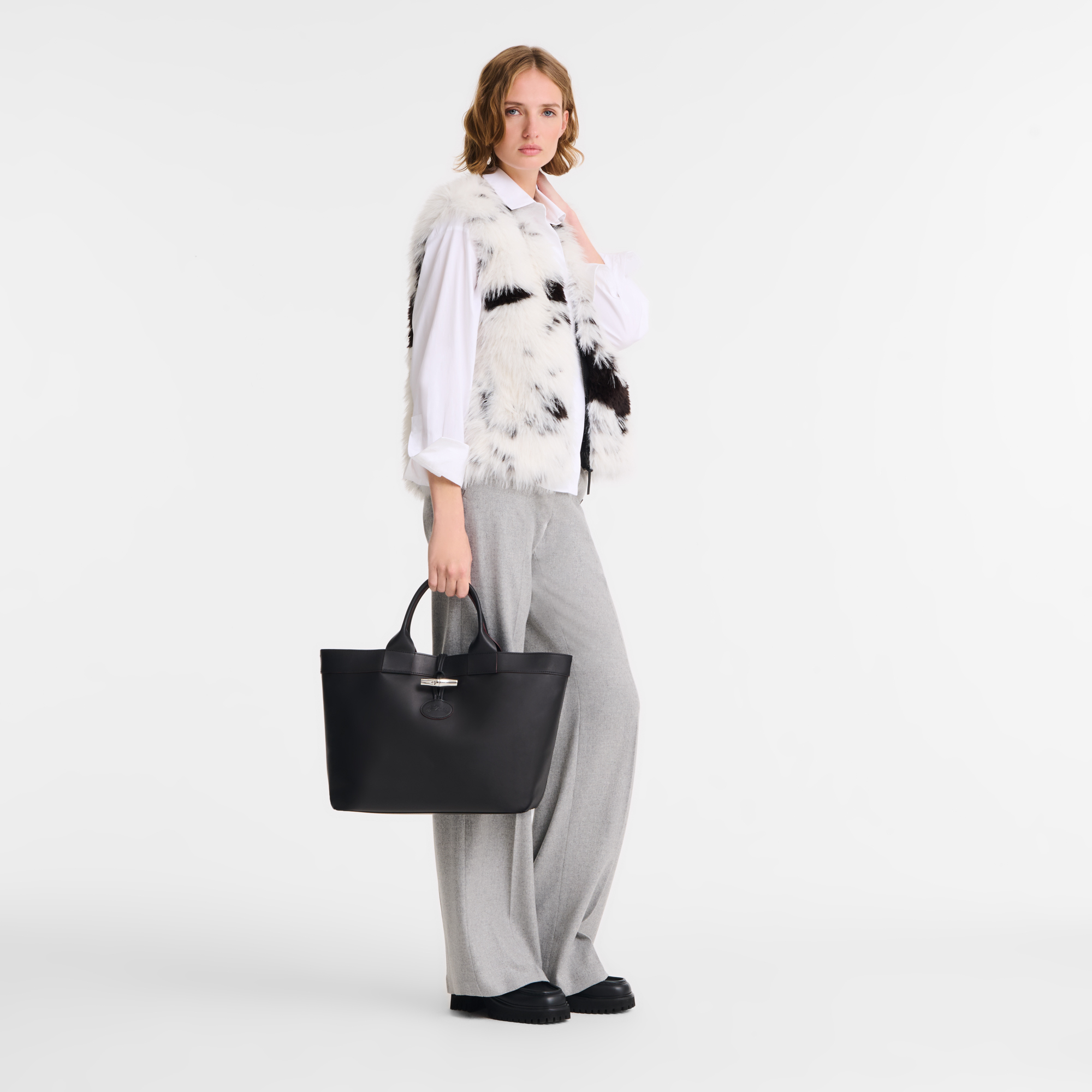 Tote bag L, Black - View 2 of
4 - zoom in Le Roseau Tote bag L, Black