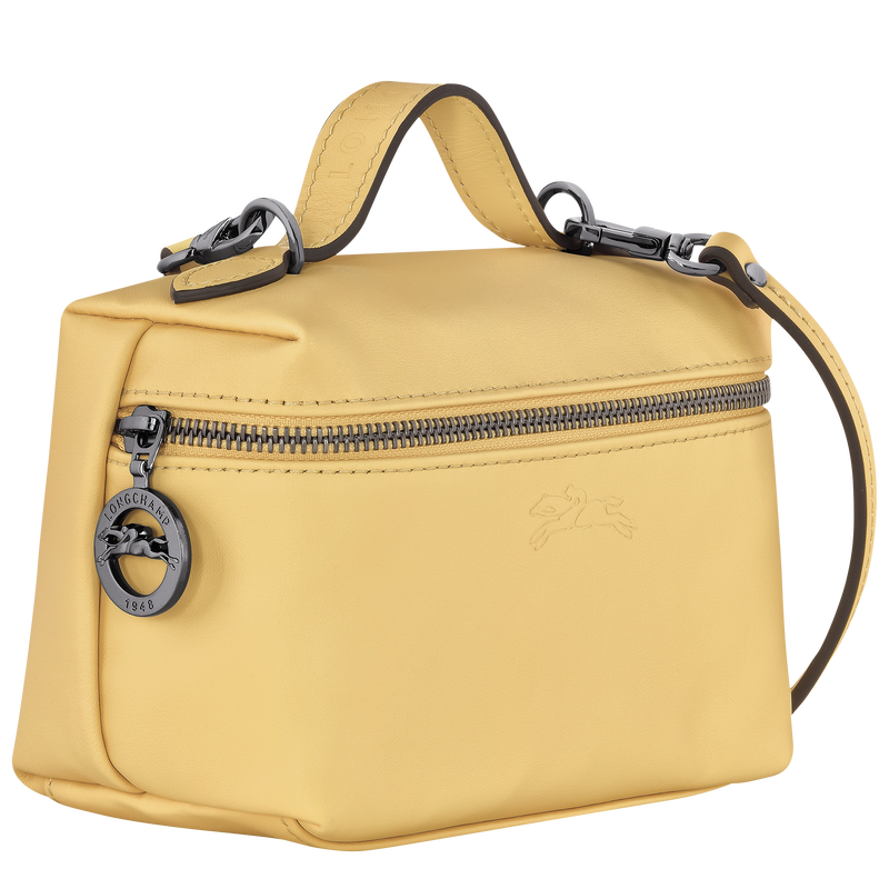 Le Pliage Xtra S Hobo bag Wheat - Leather (10210987A81) in 2023