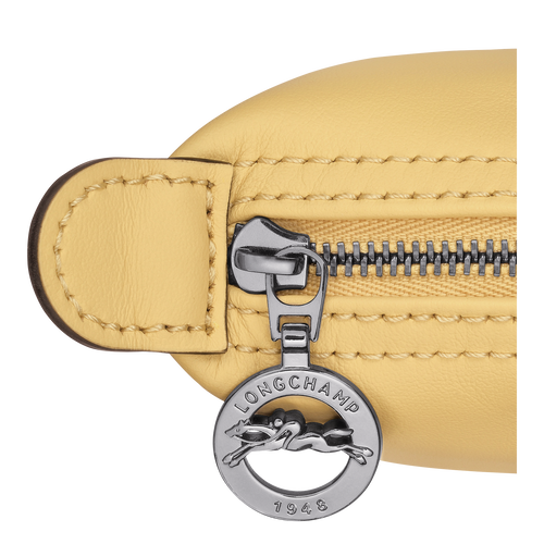 Pochette Le Pliage Xtra , Leder - Weizengelb - Ansicht 4 von 4