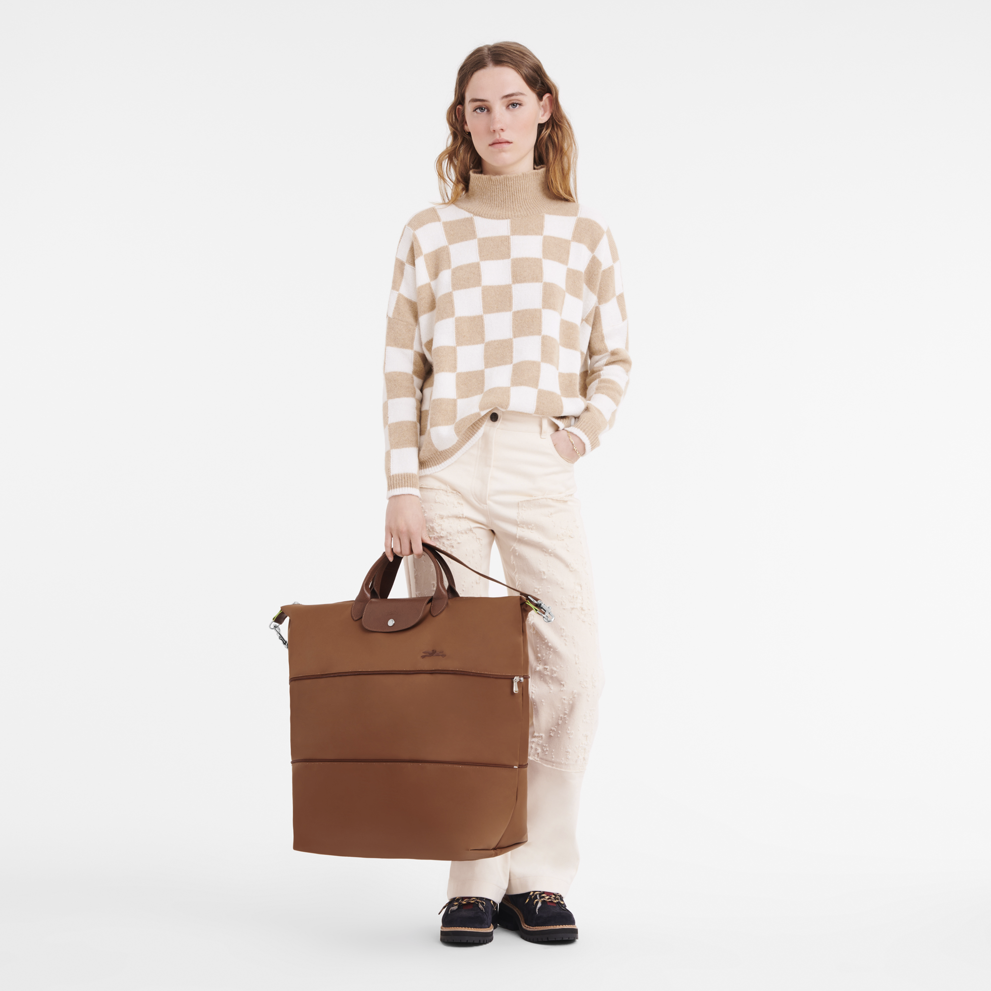 Travel bag expandable