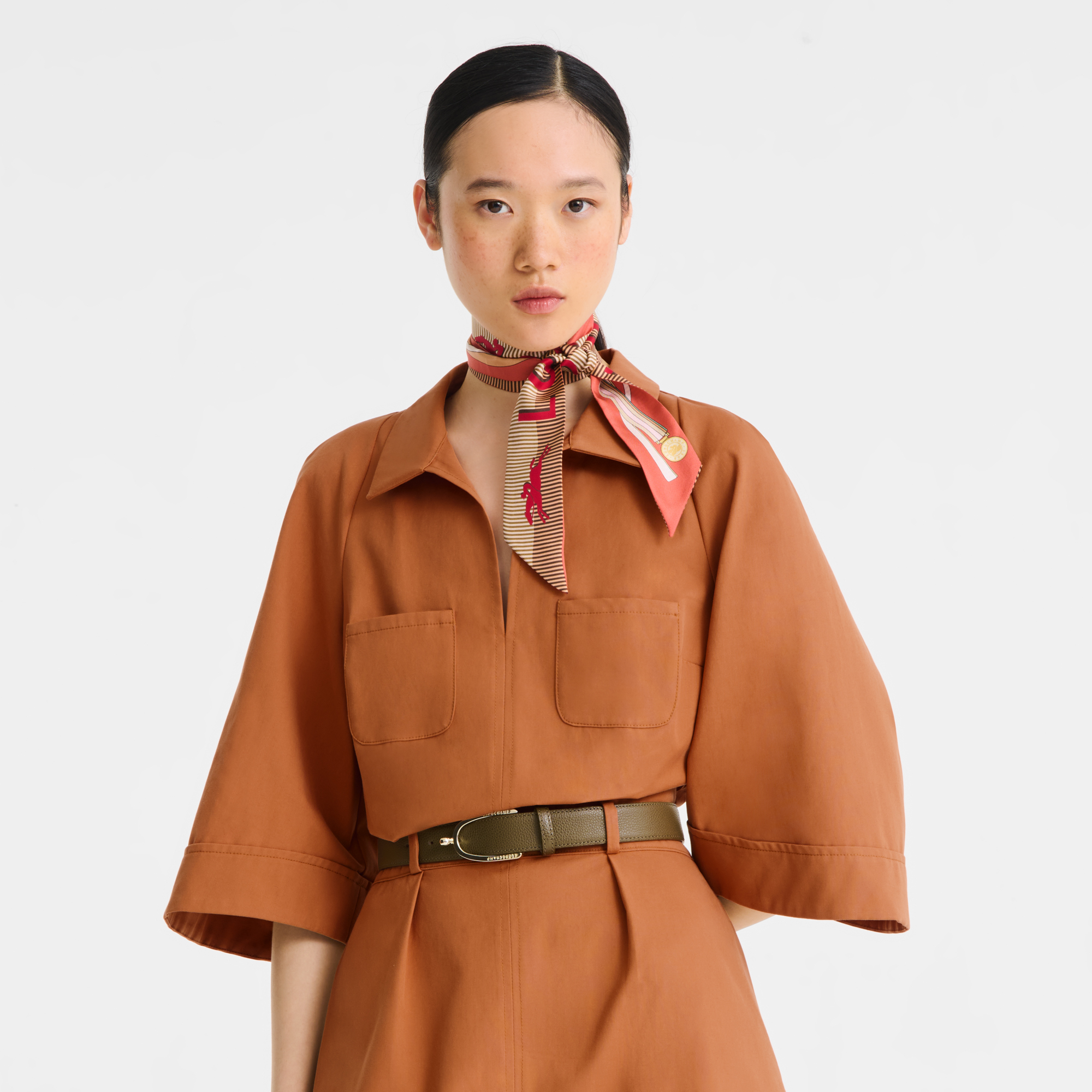 風馳電掣 束髮帶, 珊瑚紅色