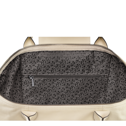 Le Pliage Cuir Top handle bag M, Ivory