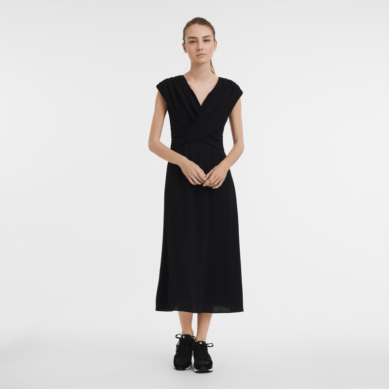 Black hot sale crepe dress