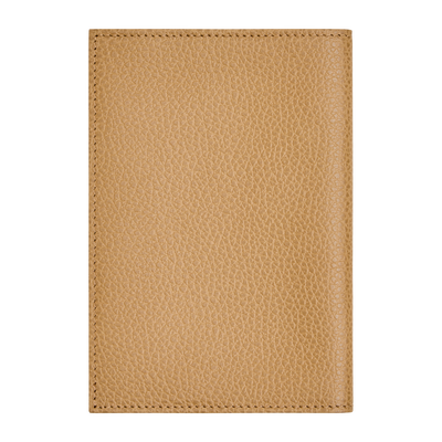 Le Foulonn&eacute; Passport cover , Biscuit - Leather