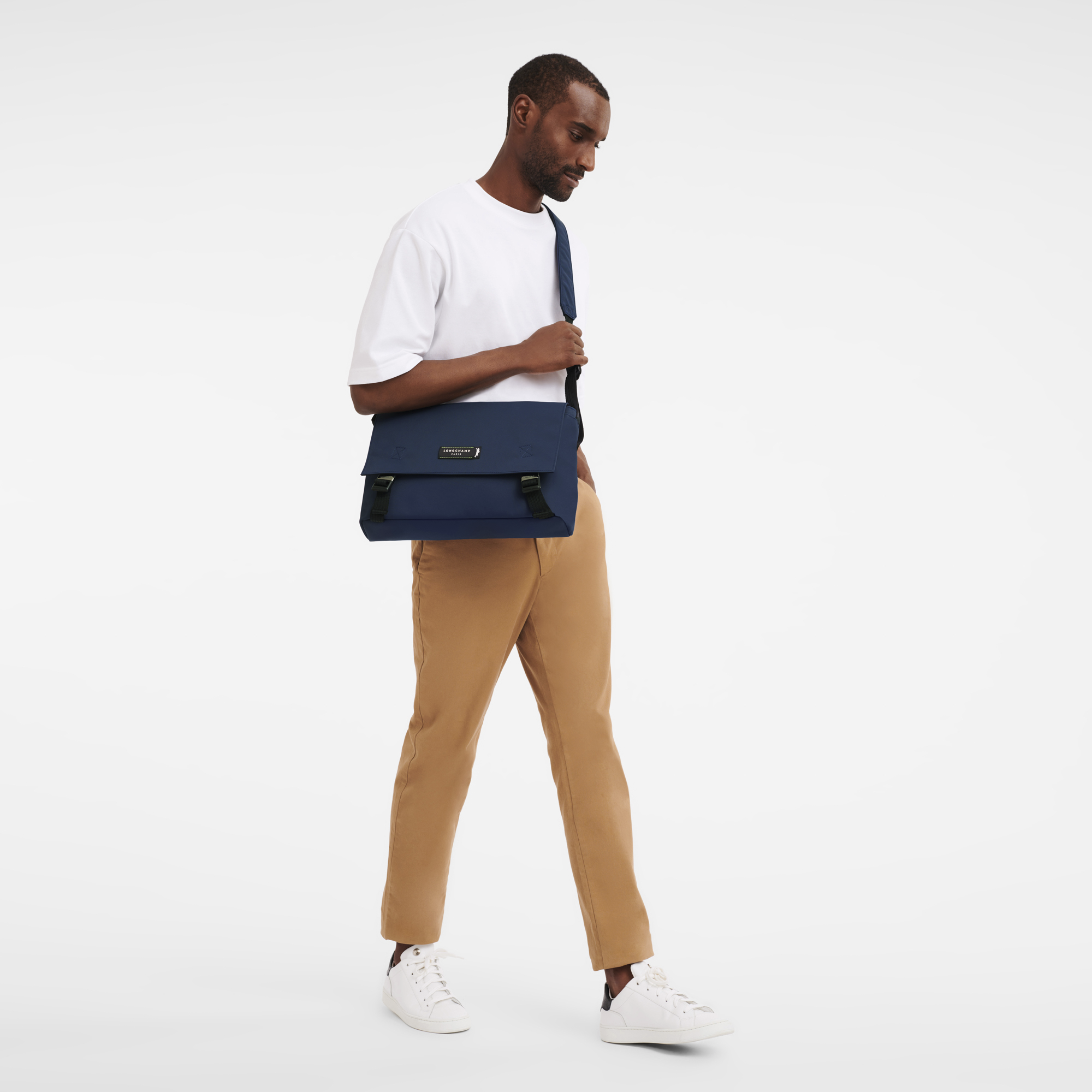 メッセンジャーバッグ L, ネイビー - ビュー 2:
        4 - 拡大 ル プリアージュ® エナジー メッセンジャーバッグ L, ネイビー