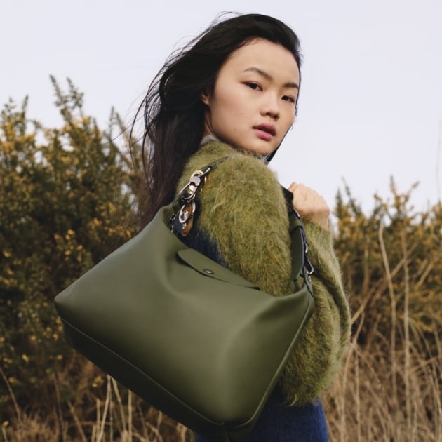 SHOULDER BAGS