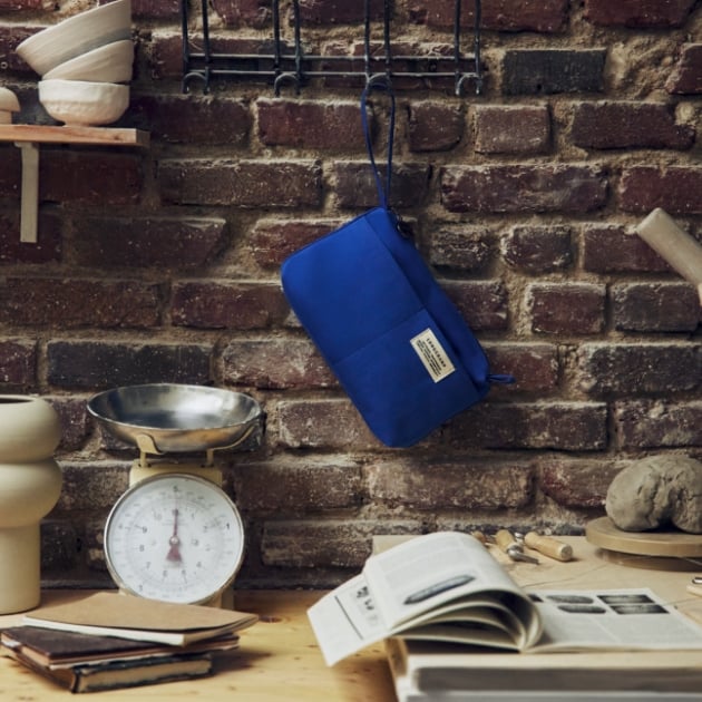 toiletry-bags-longchamp