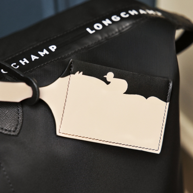 longchamp-travel-accessories