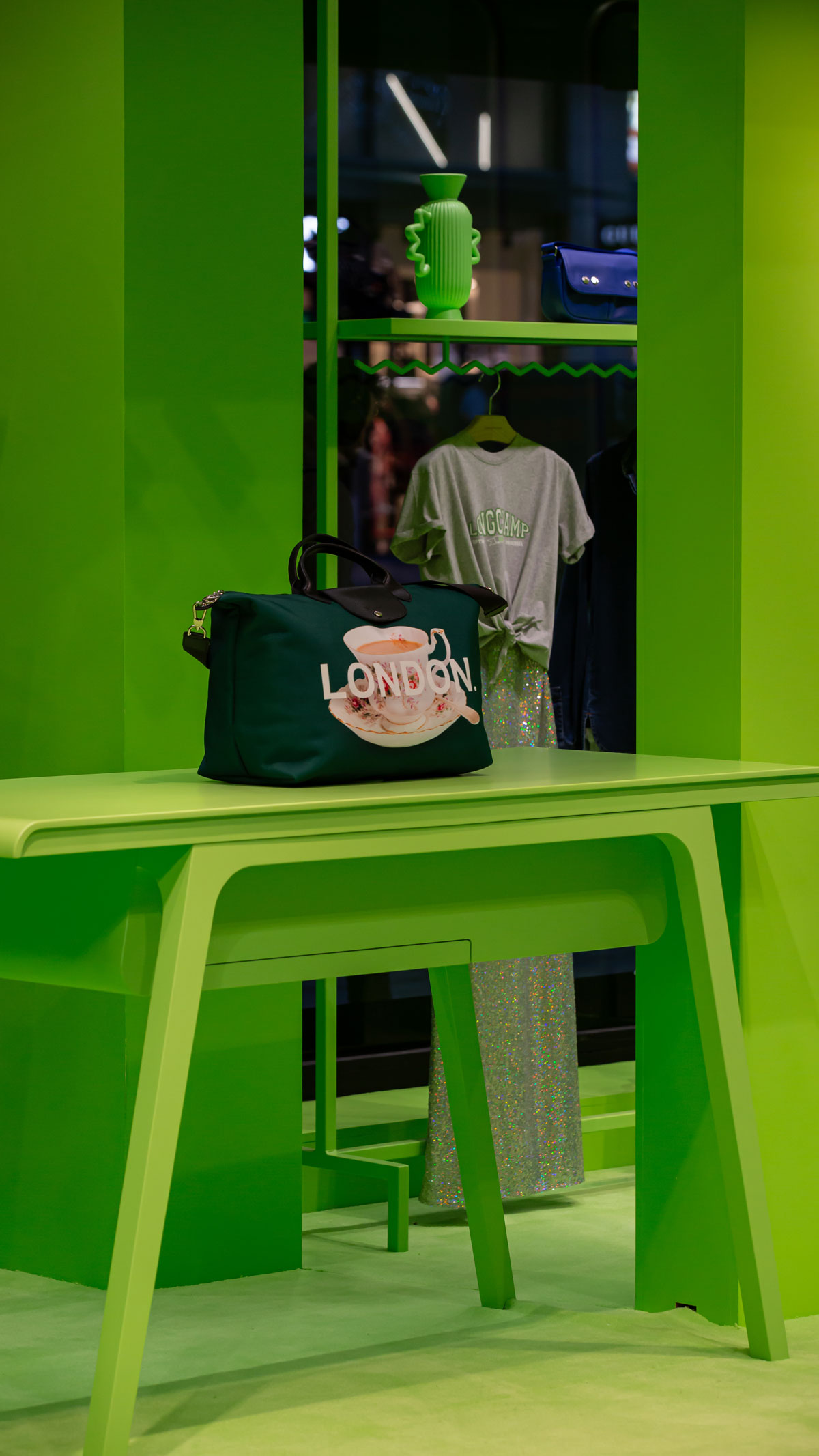 Harrods-pop-up-store-london-le-pliage